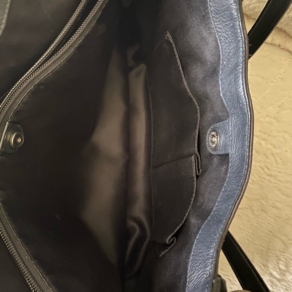 Coach Handbag - Picture 8 of 9